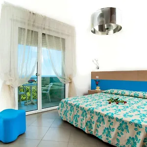 https://hotel-villa-marcella.it-tuscanyhotel.com